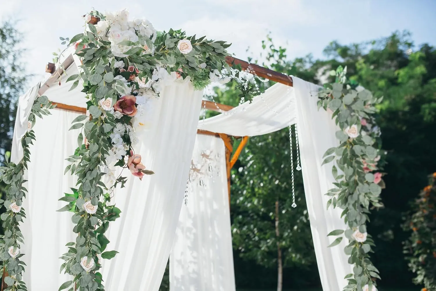 2Pack Artificial Eucalyptus Garland with Willow Leaves 6Feet Fake Hanging Plant Silk Eucalyptus Willow Leaves Ivy Garland Faux Greenery for Indoor Outdoor Wedding Party Home Table Runner Arch Decor