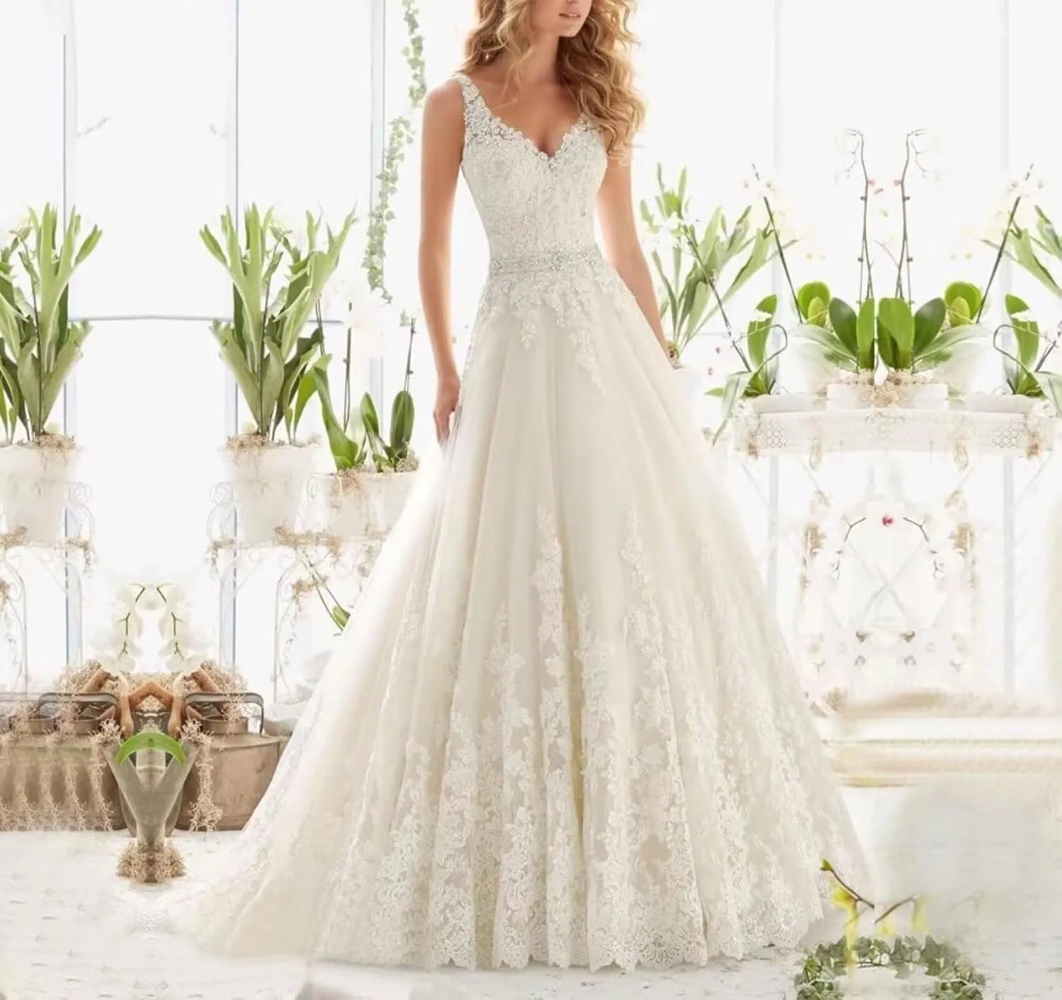 A Line Tulle Wedding Dresses for Bride V Neck Sleeveless Bridal Gowns Lace Appliques Boho Floral Wedding Gowns 2025