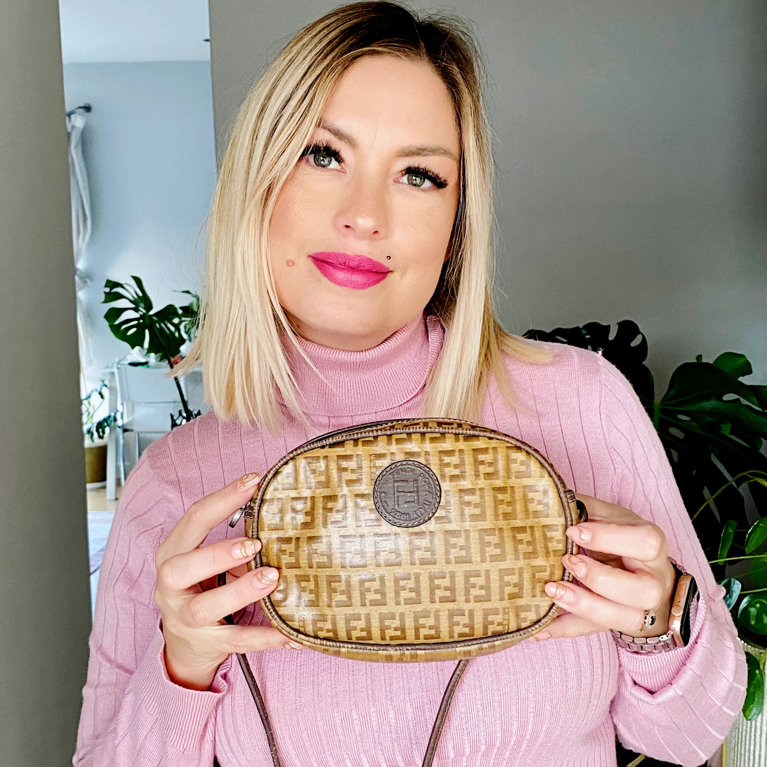 Adorable Vintage Fendi Cross Body Bag