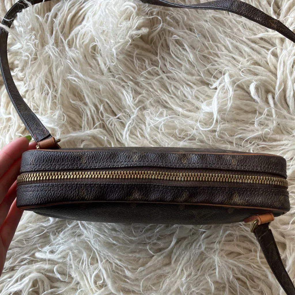Authentic Vintage Louis Vuitton Marly Bandouliere Monogram Crossbody Handbag