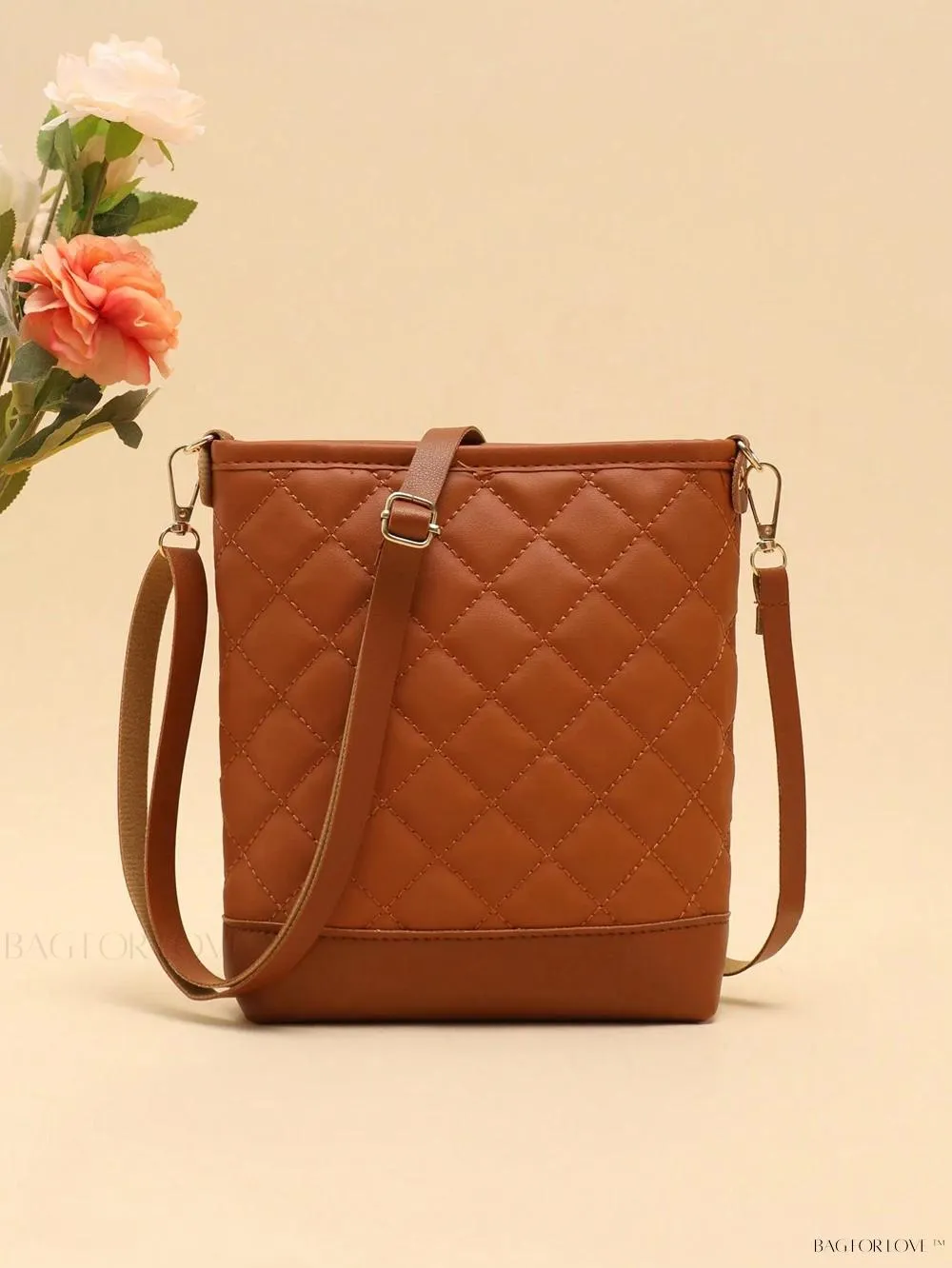 BagForLove - Chic Bucket Bag with Retro Twist for Everyday Use