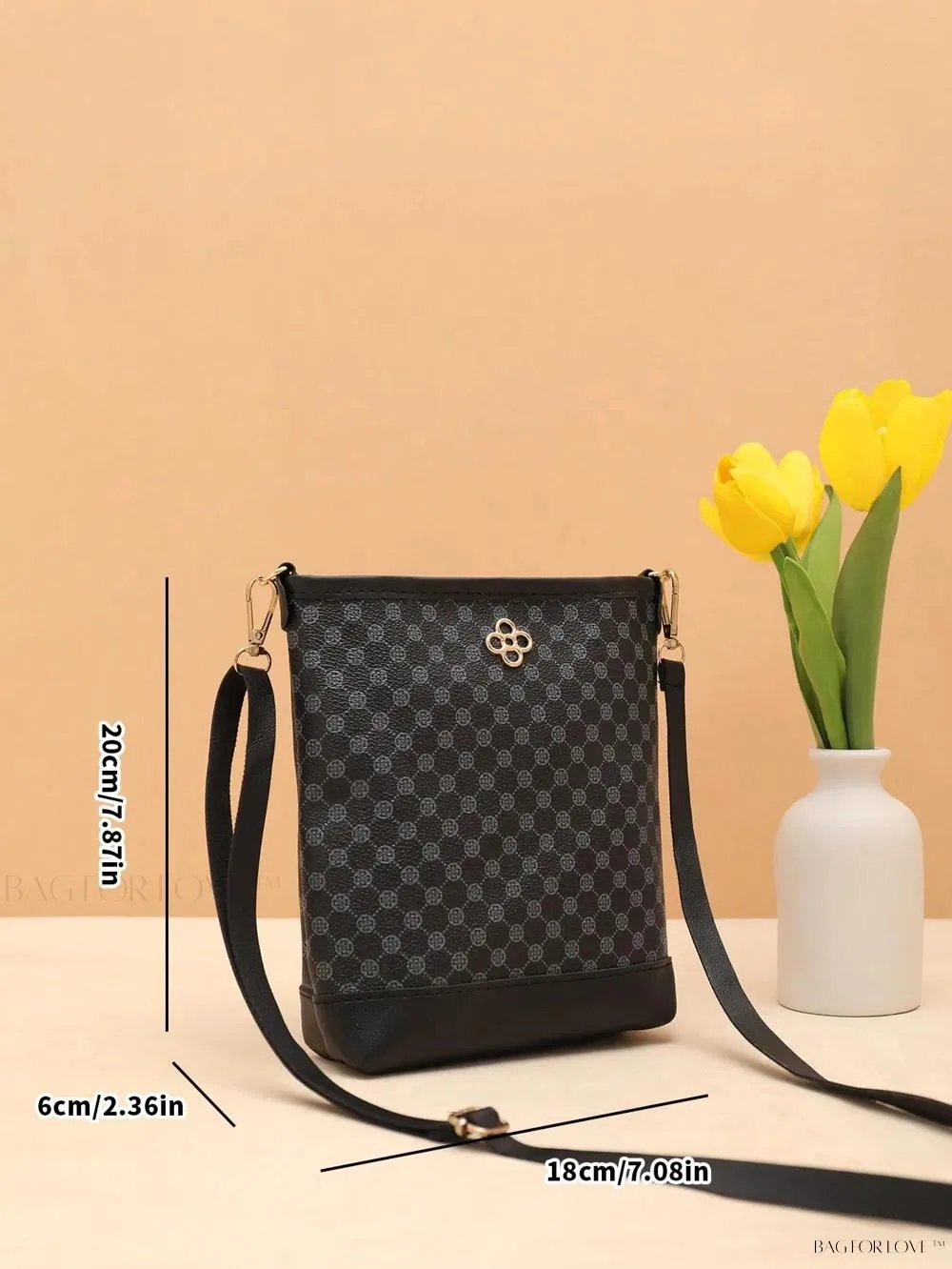 BagForLove - Chic Bucket Bag with Retro Twist for Everyday Use