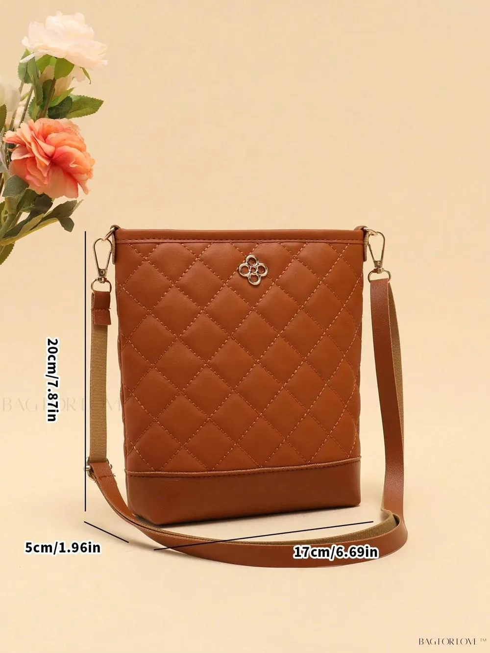 BagForLove - Chic Bucket Bag with Retro Twist for Everyday Use