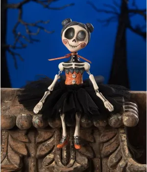 Bethany Lowe Vivian Skull Grave