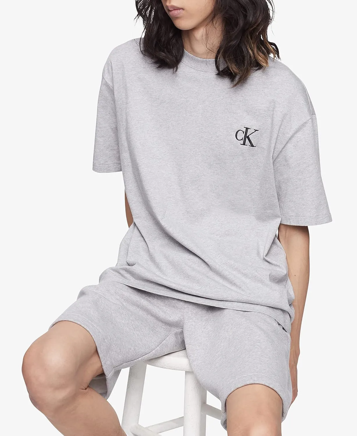 Calvin Klein Men's Relaxed Fit Monogram Logo Crewneck T-Shirt