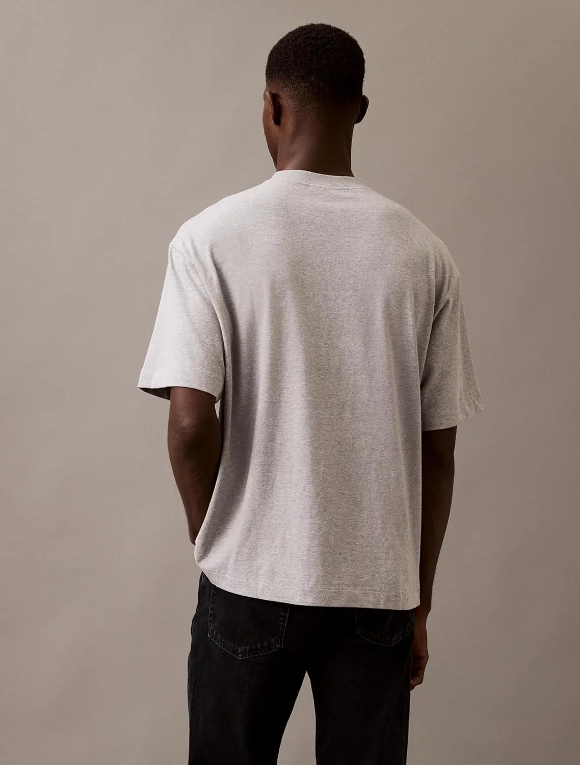 Calvin Klein Men's Relaxed Fit Monogram Logo Crewneck T-Shirt