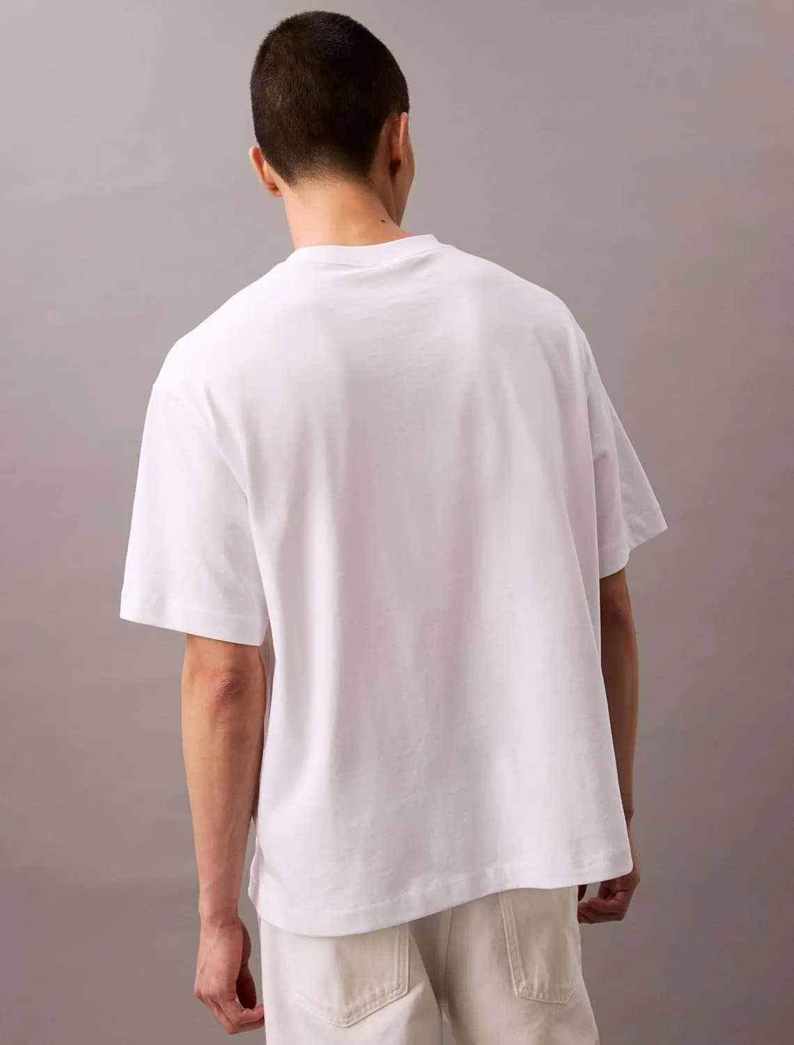 Calvin Klein Men's Relaxed Fit Monogram Logo Crewneck T-Shirt