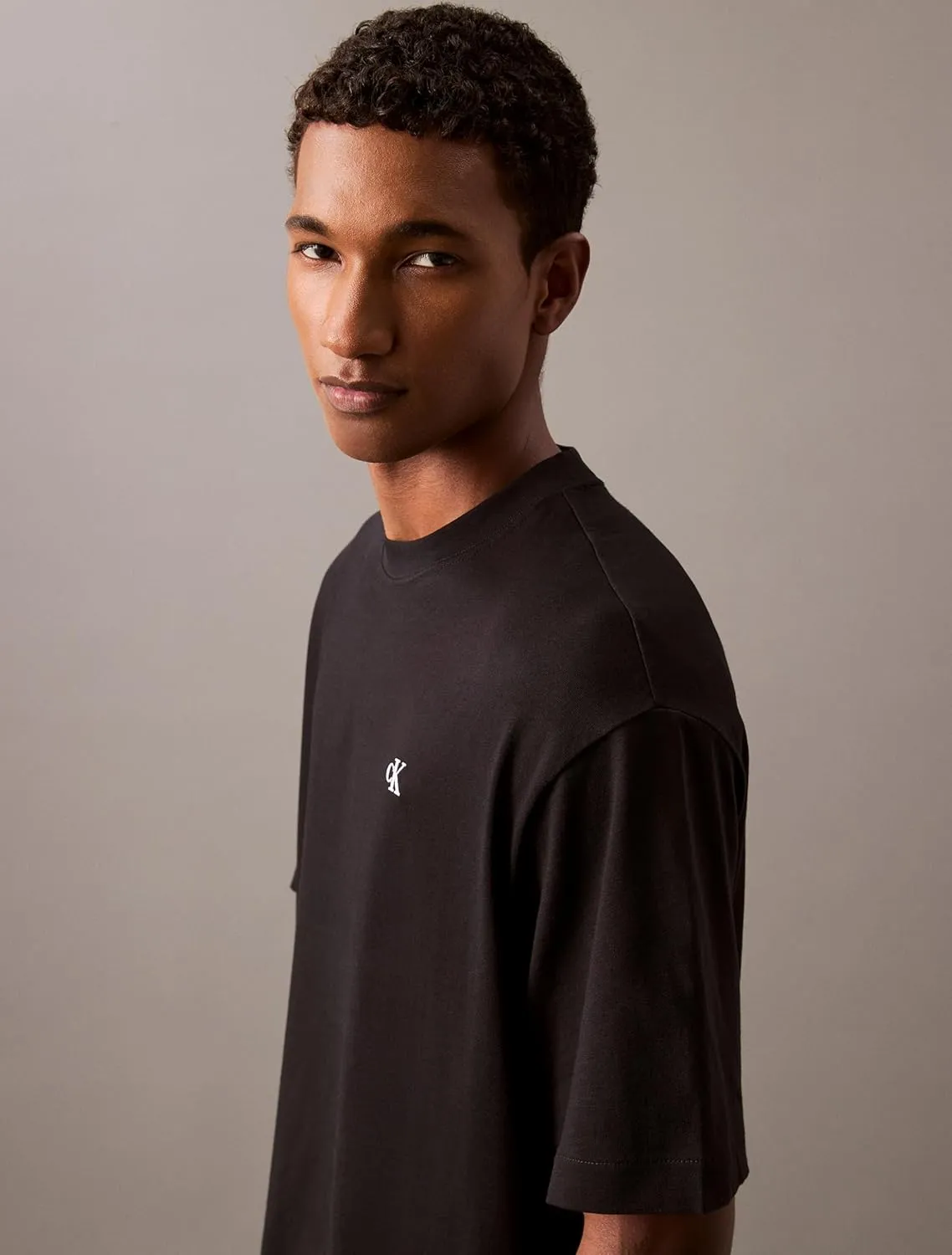 Calvin Klein Men's Relaxed Fit Monogram Logo Crewneck T-Shirt
