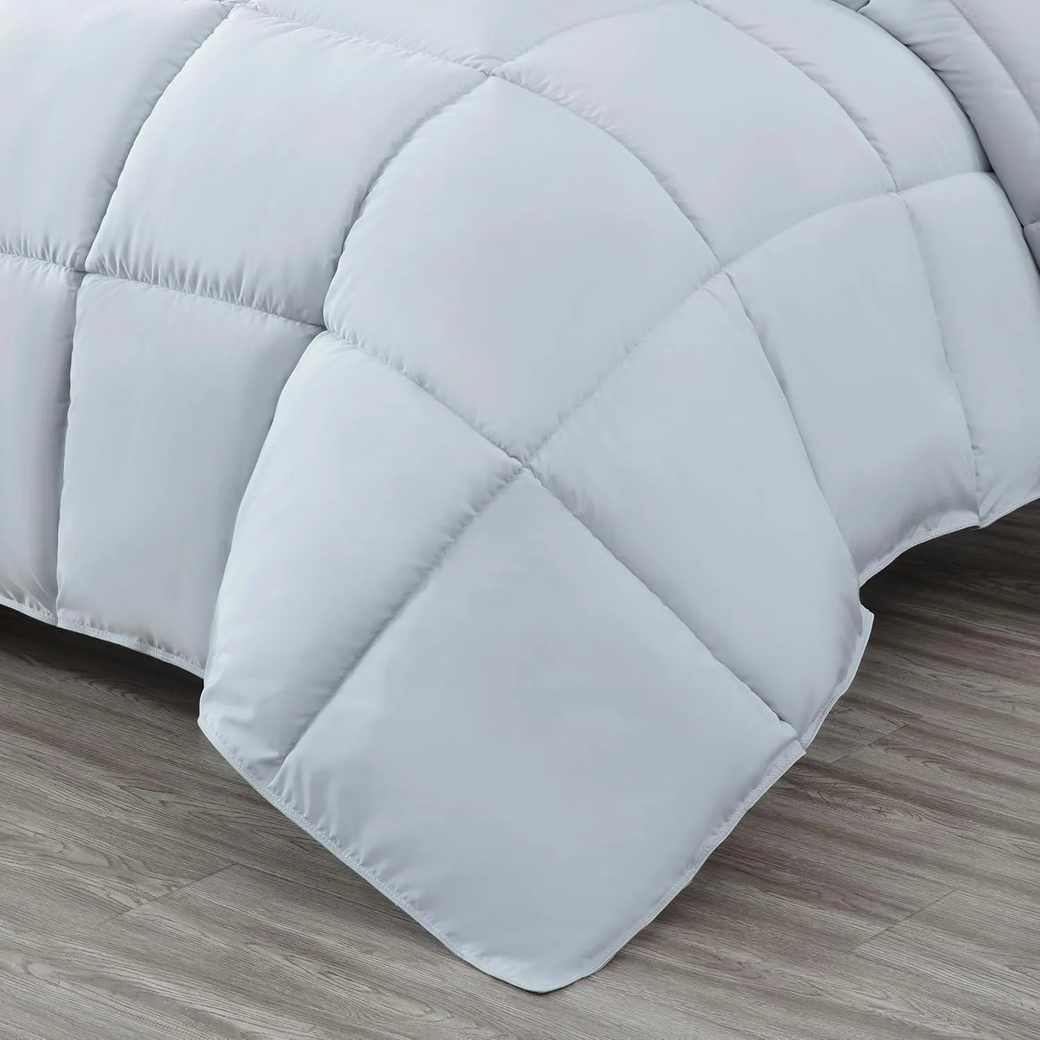 Chezmoi Collection All Season King Size Down Alternative Comforter - Plush Microfiber Fill - Box Stitch Quilted - Duvet Insert with Corner Tabs (Cal King/King, Silver Gray)