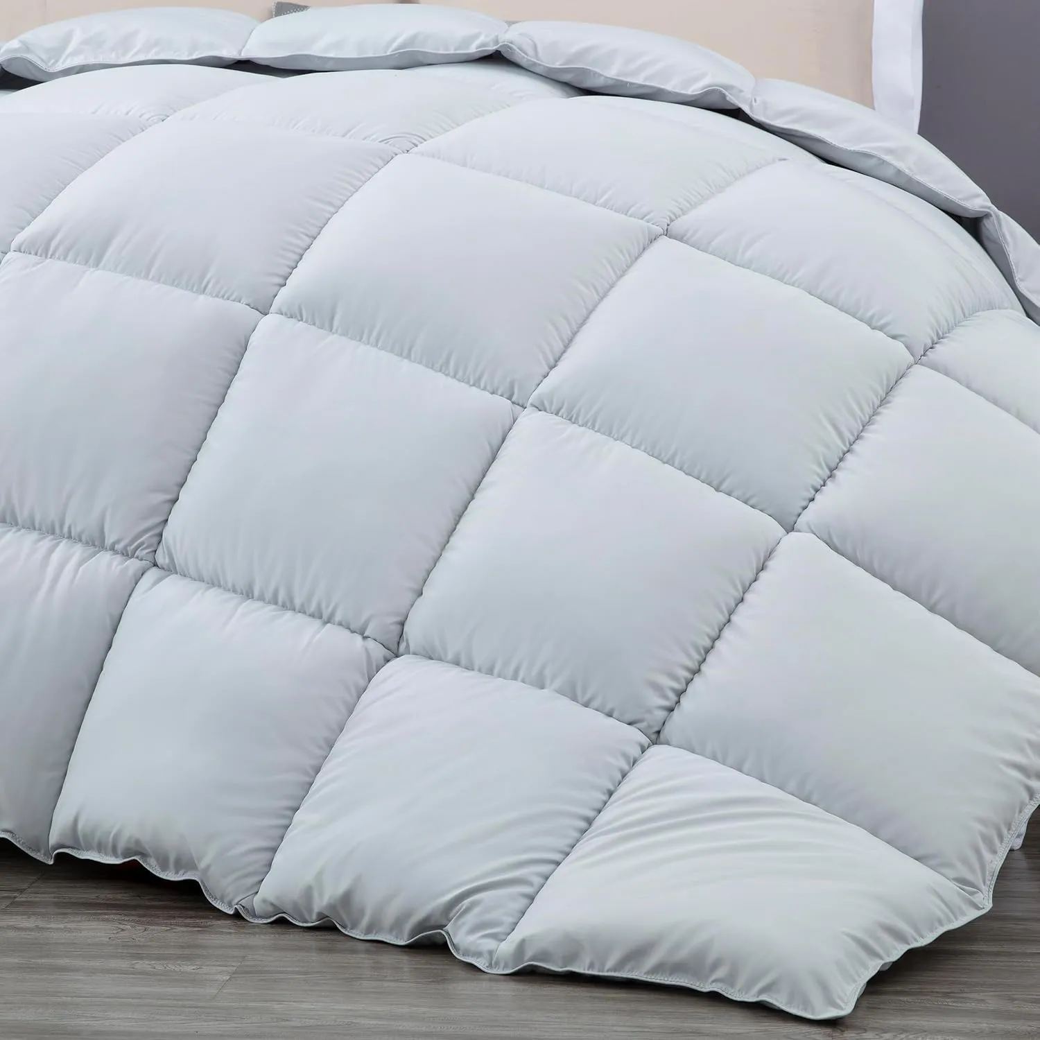 Chezmoi Collection All Season King Size Down Alternative Comforter - Plush Microfiber Fill - Box Stitch Quilted - Duvet Insert with Corner Tabs (Cal King/King, Silver Gray)