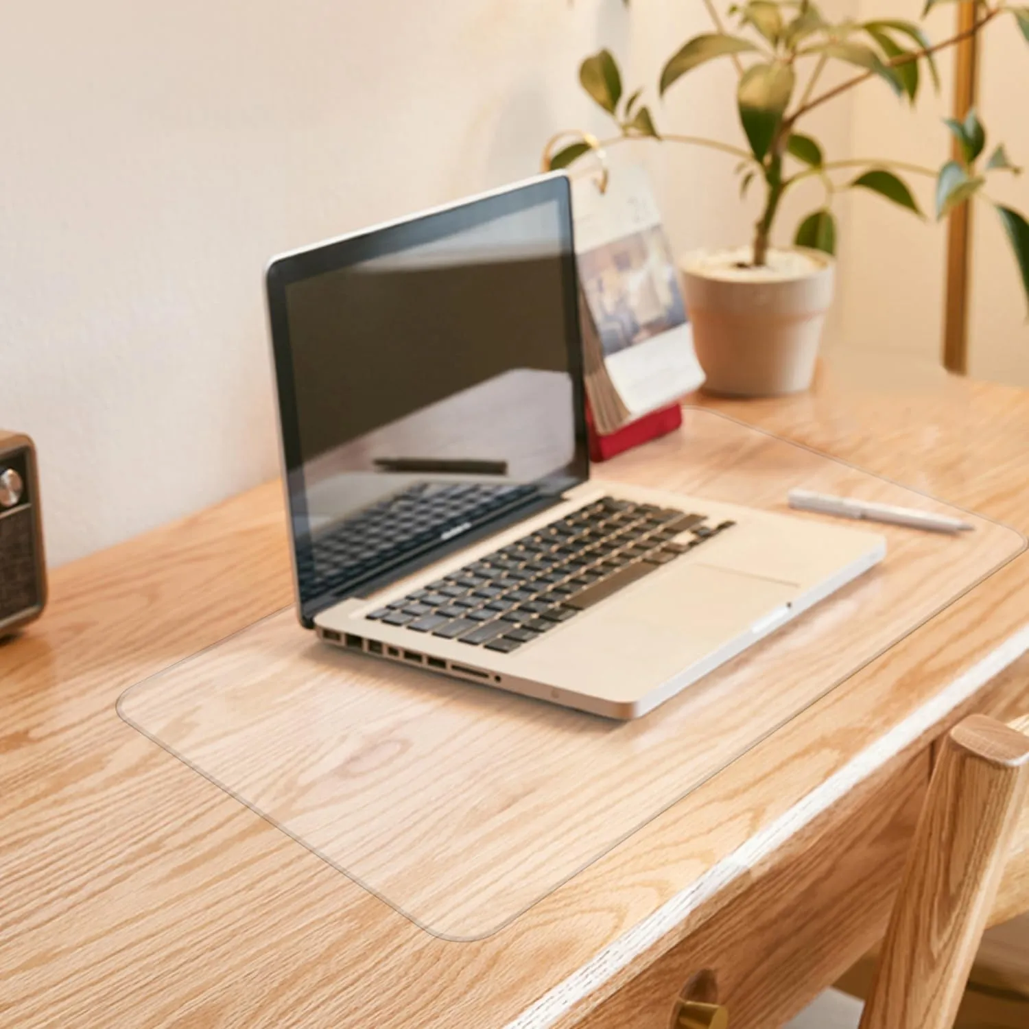 Clear Desk Mat, Non-Slip PVC Desk Protector Mat with Round Edge, Heat Resistant & Waterproof Clear Desk Writing Mat for Home and Office (35.4"*16.9")