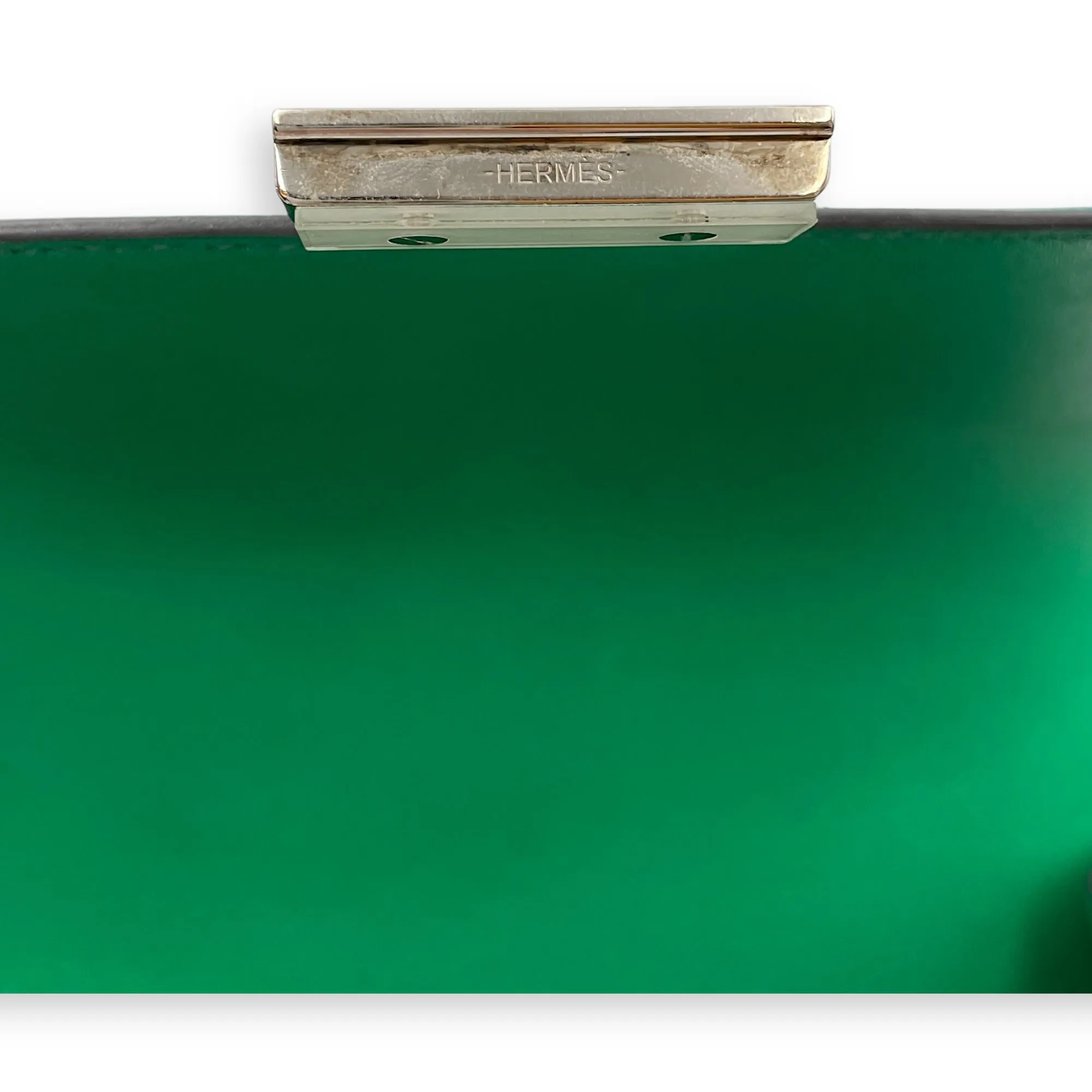 Constance 18 Paon/Menthe in Epsom, Enamel hardware