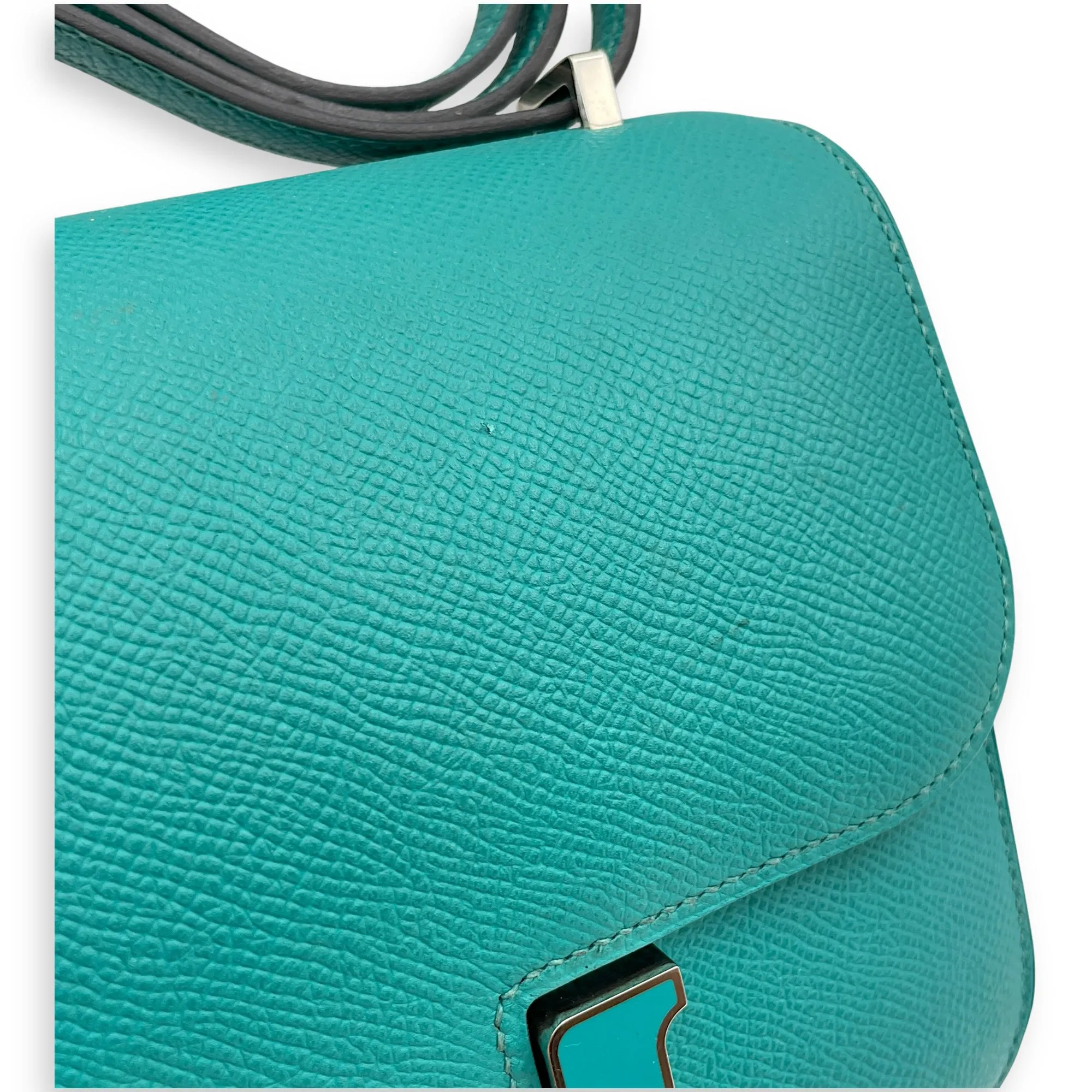 Constance 18 Paon/Menthe in Epsom, Enamel hardware