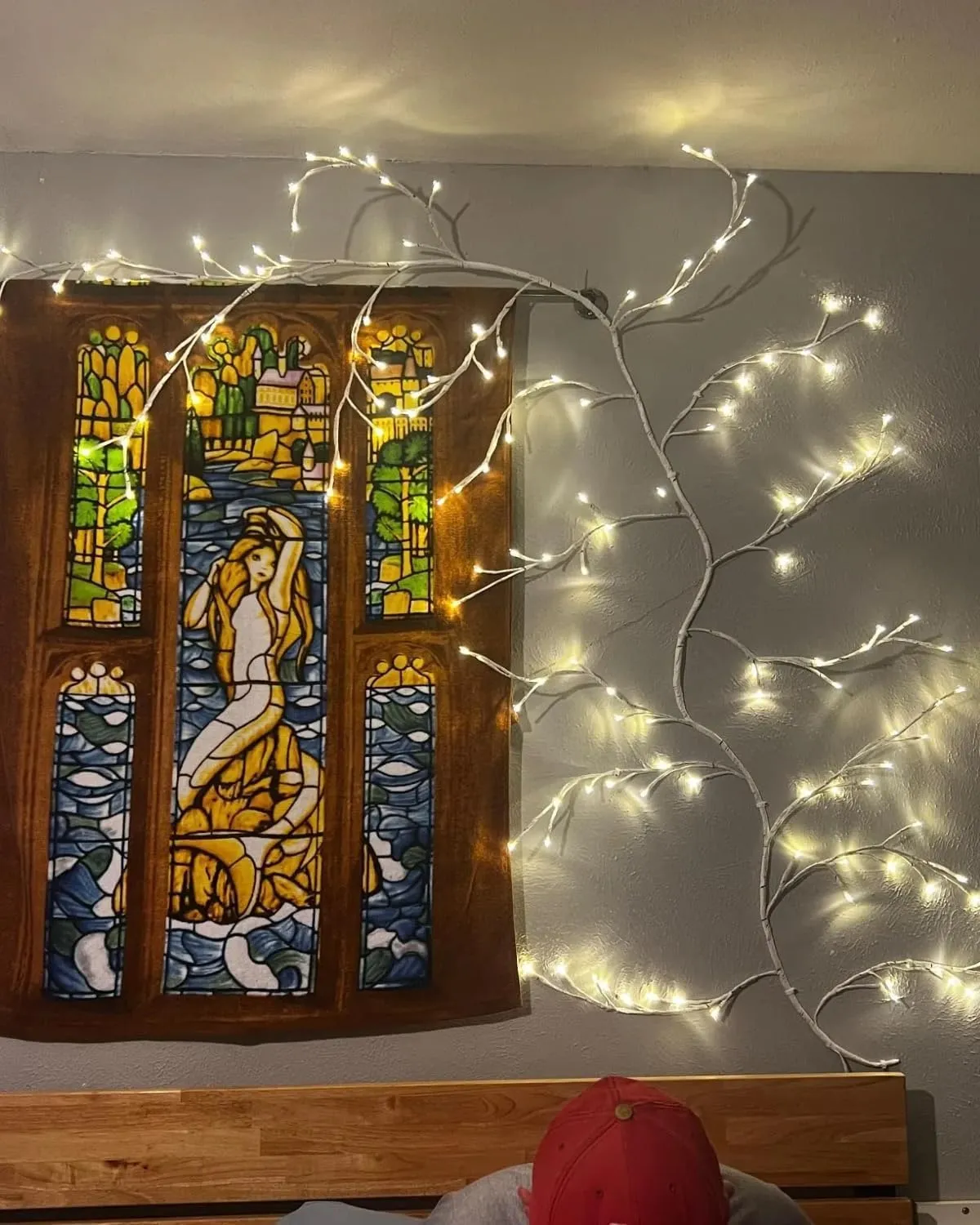 Enchanted Willow Vine Lights with Remote, Christmas Swags Decorations Indoor Room Decor, 18 Branches 144 LEDs Lighted Willow Vine Lights for Walls Bedroom Home Decor, White Branch