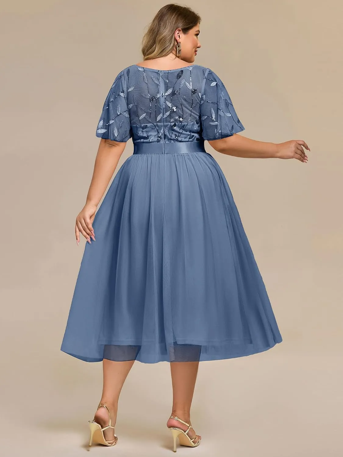 Ever-Pretty Plus Women's Round Neck Embroidery Short Sleeves Sequin Tulle Midi Plus Size Cocktail Wedding Guest Dresses