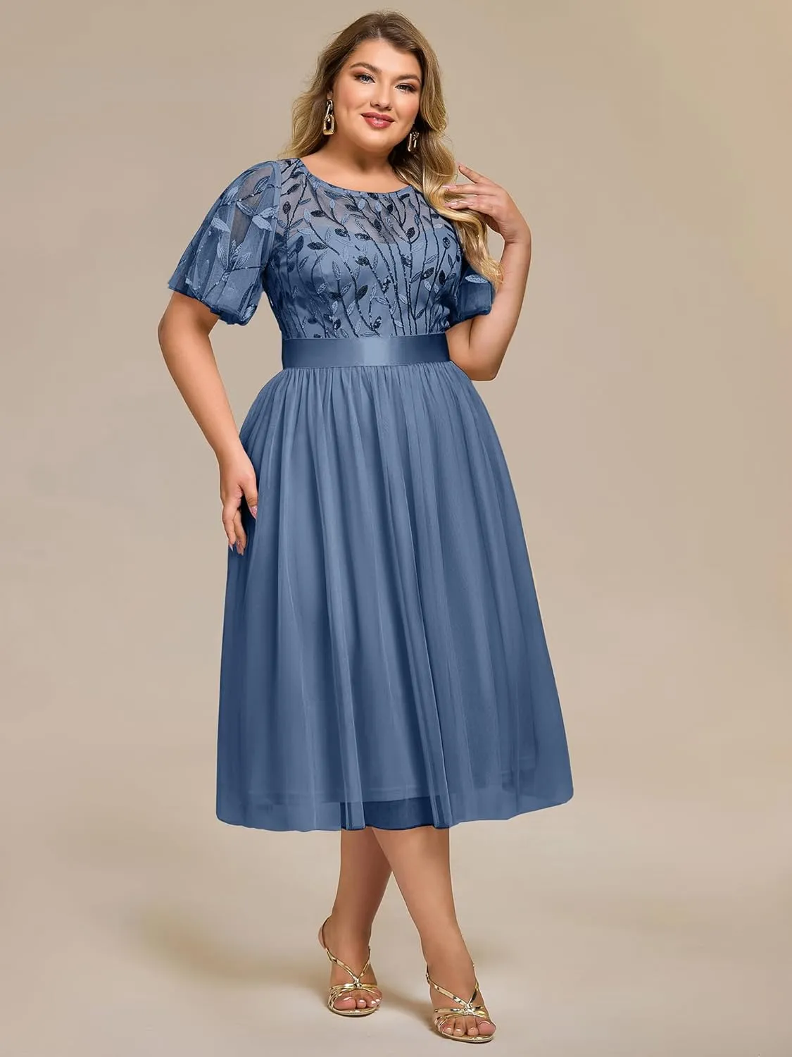 Ever-Pretty Plus Women's Round Neck Embroidery Short Sleeves Sequin Tulle Midi Plus Size Cocktail Wedding Guest Dresses