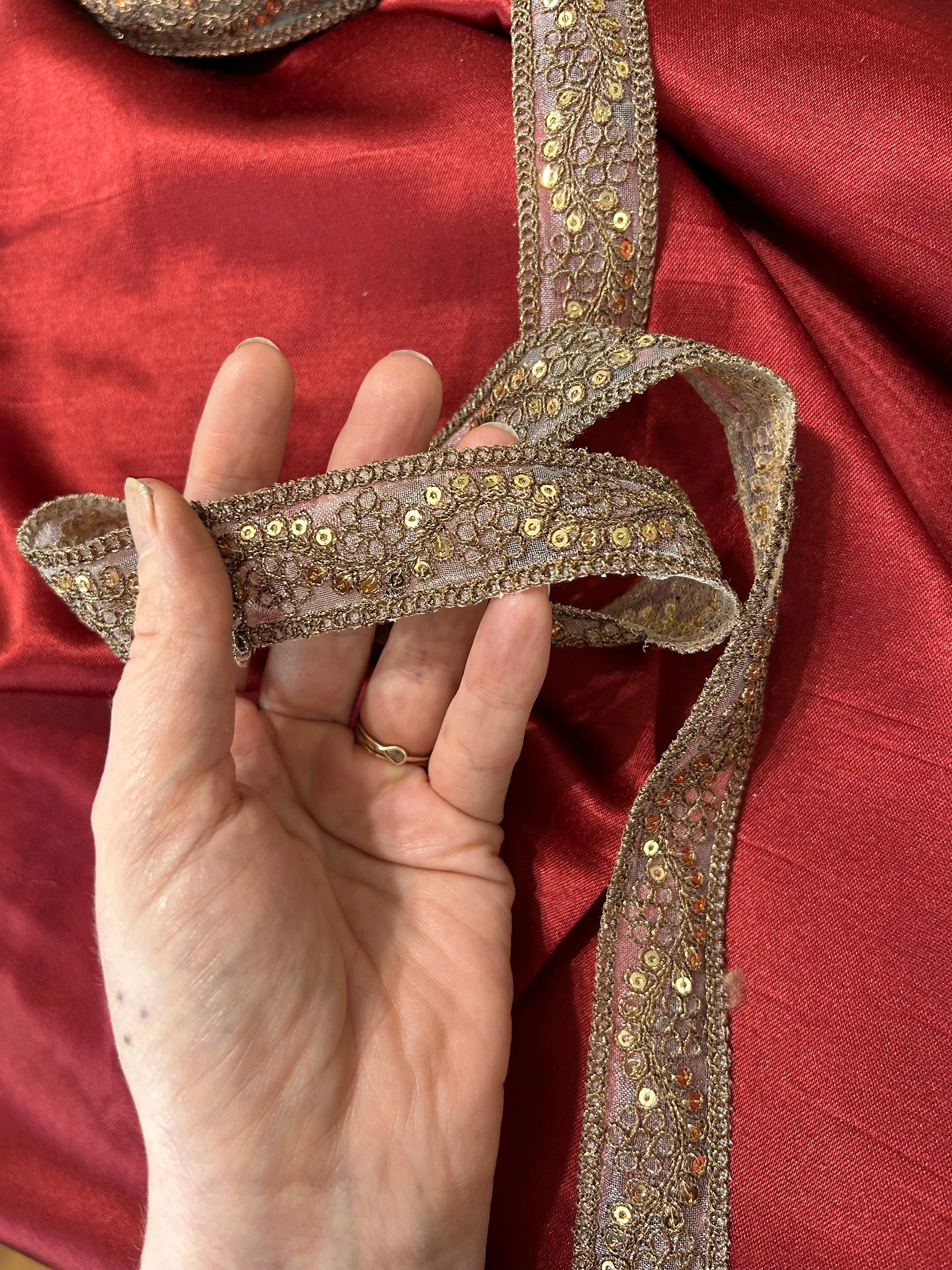 Gold Vine Border