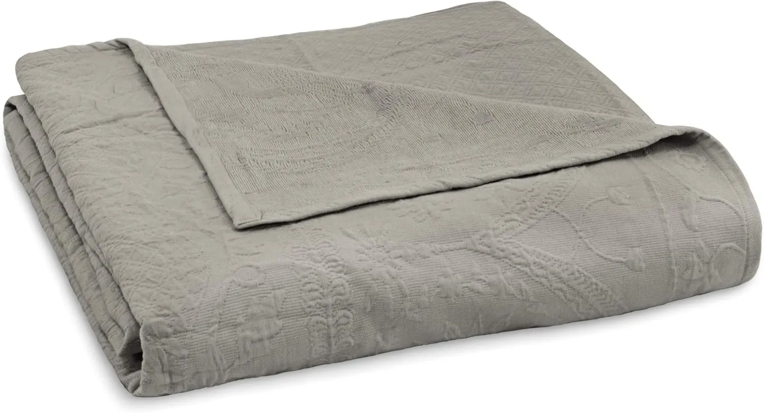 King Charles Modern Farmhouse Floral Matelasse Bedspread, 100% Cotton Breathable Bedding, King/CalKing, Gray