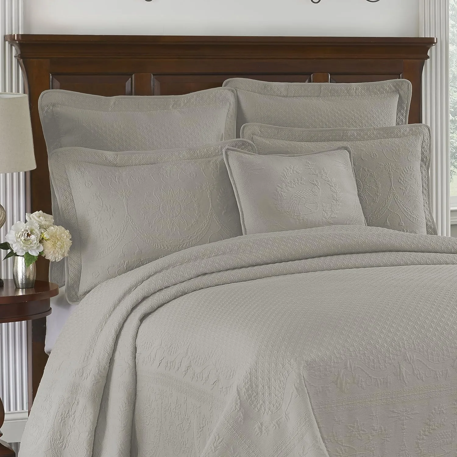 King Charles Modern Farmhouse Floral Matelasse Bedspread, 100% Cotton Breathable Bedding, King/CalKing, Gray