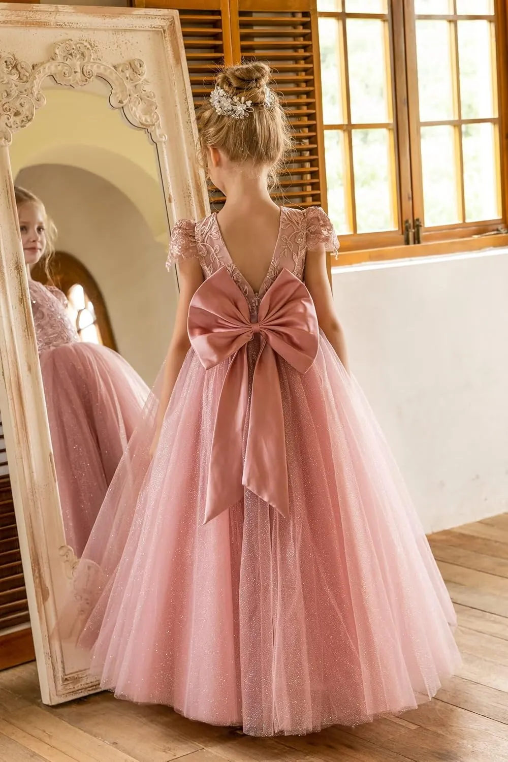 Lace Flower Girl Dresses Short Sleeve First Communion Dress Toddlers Pretty Tulle Pageant Wedding Party Gown