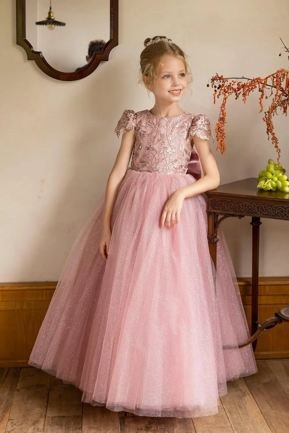 Lace Flower Girl Dresses Short Sleeve First Communion Dress Toddlers Pretty Tulle Pageant Wedding Party Gown