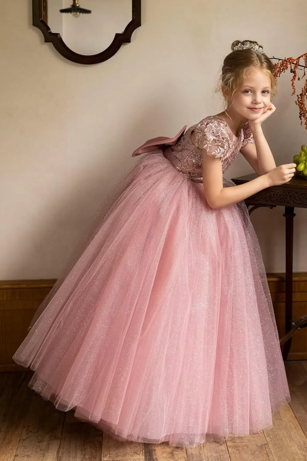 Lace Flower Girl Dresses Short Sleeve First Communion Dress Toddlers Pretty Tulle Pageant Wedding Party Gown