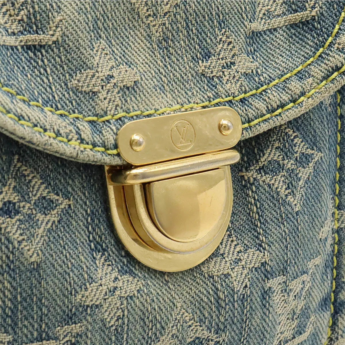 Louis Vuitton Denim Camera Bag M95348
