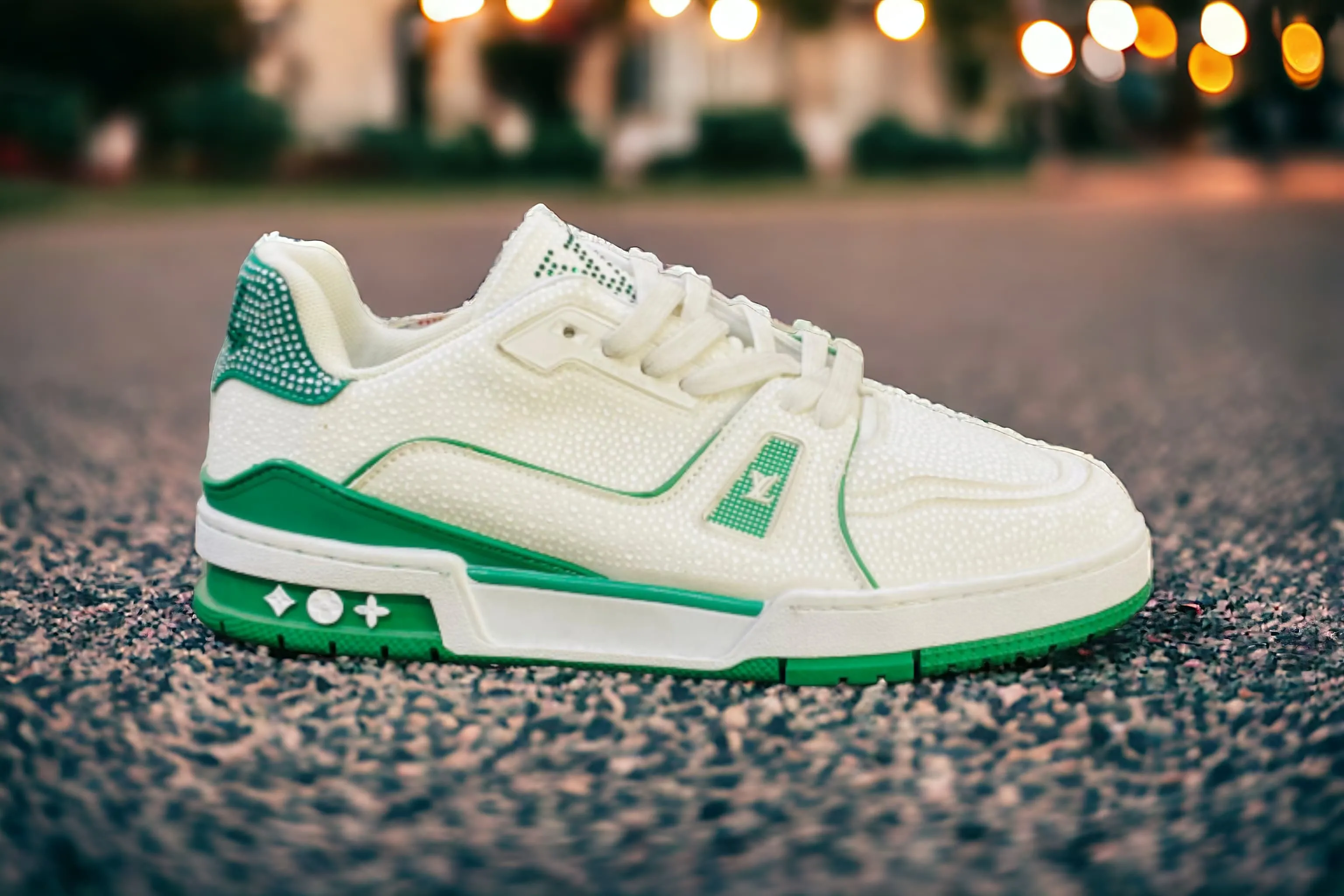 LV TRAINER 54 STONE - WHITE GREEN