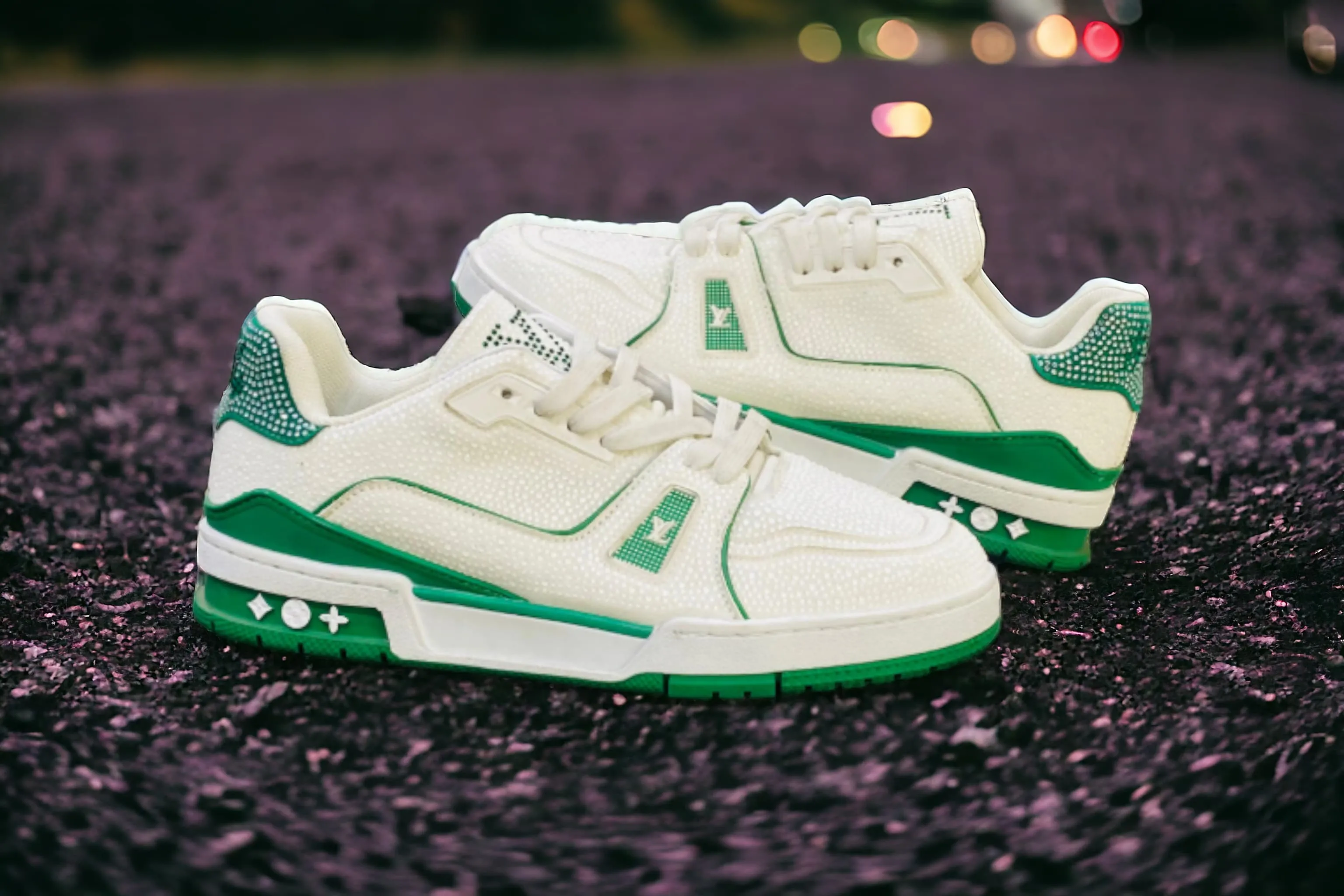 LV TRAINER 54 STONE - WHITE GREEN