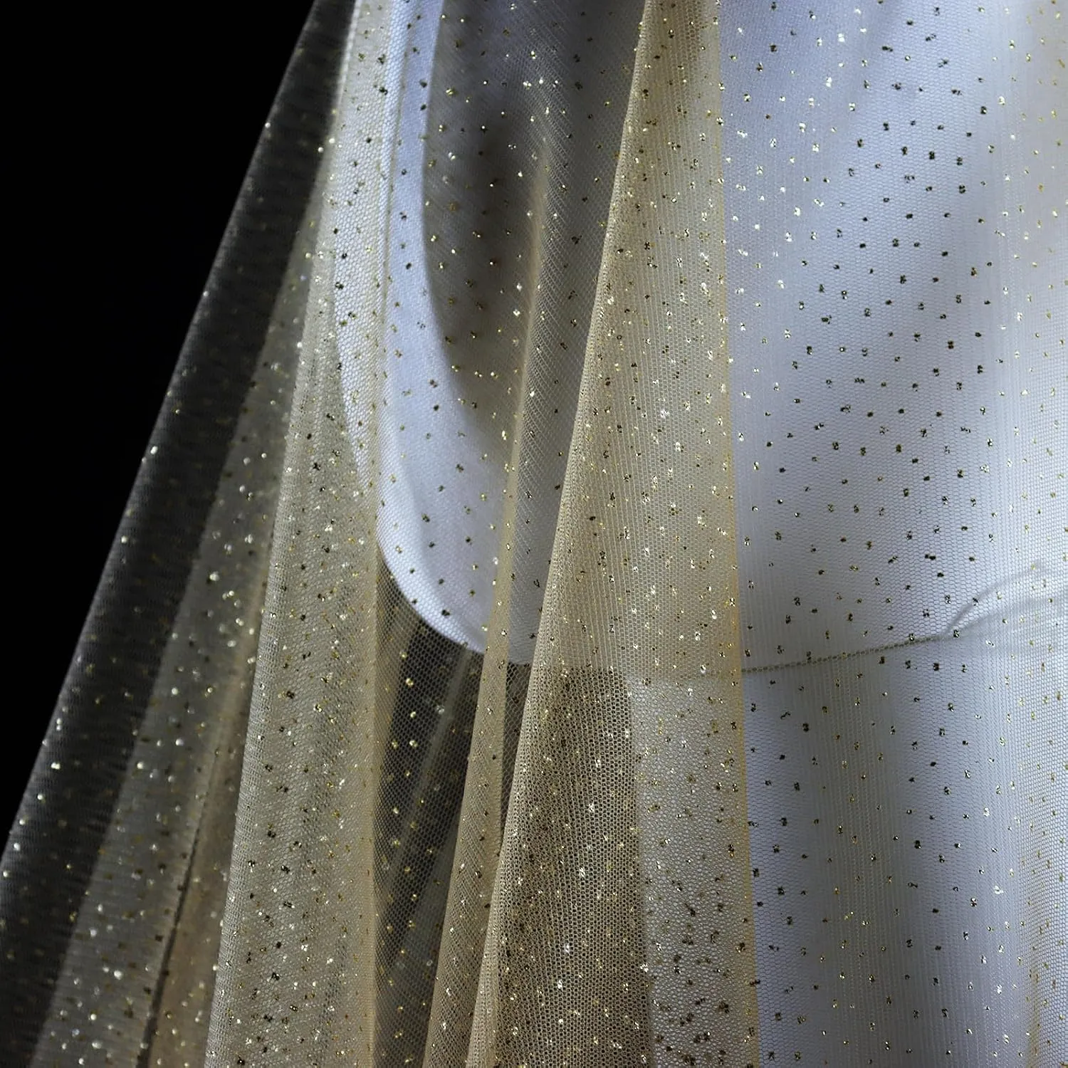 SHAYUAN 60" x 8 Yards Glitter Tulle Fabric Rolls for Bridal Veil Tutu Skirts Tulle Bolt Ribbons DIY Sewing Crafts Wedding Arch Bridal Showers Decoration Photography - Golden