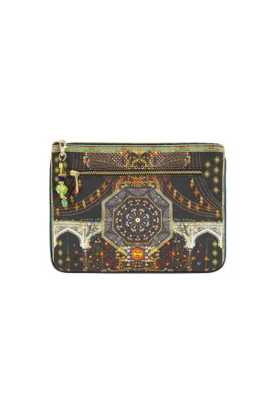 SMALL CANVAS CLUTCH BEHIND CLOSED DOORS