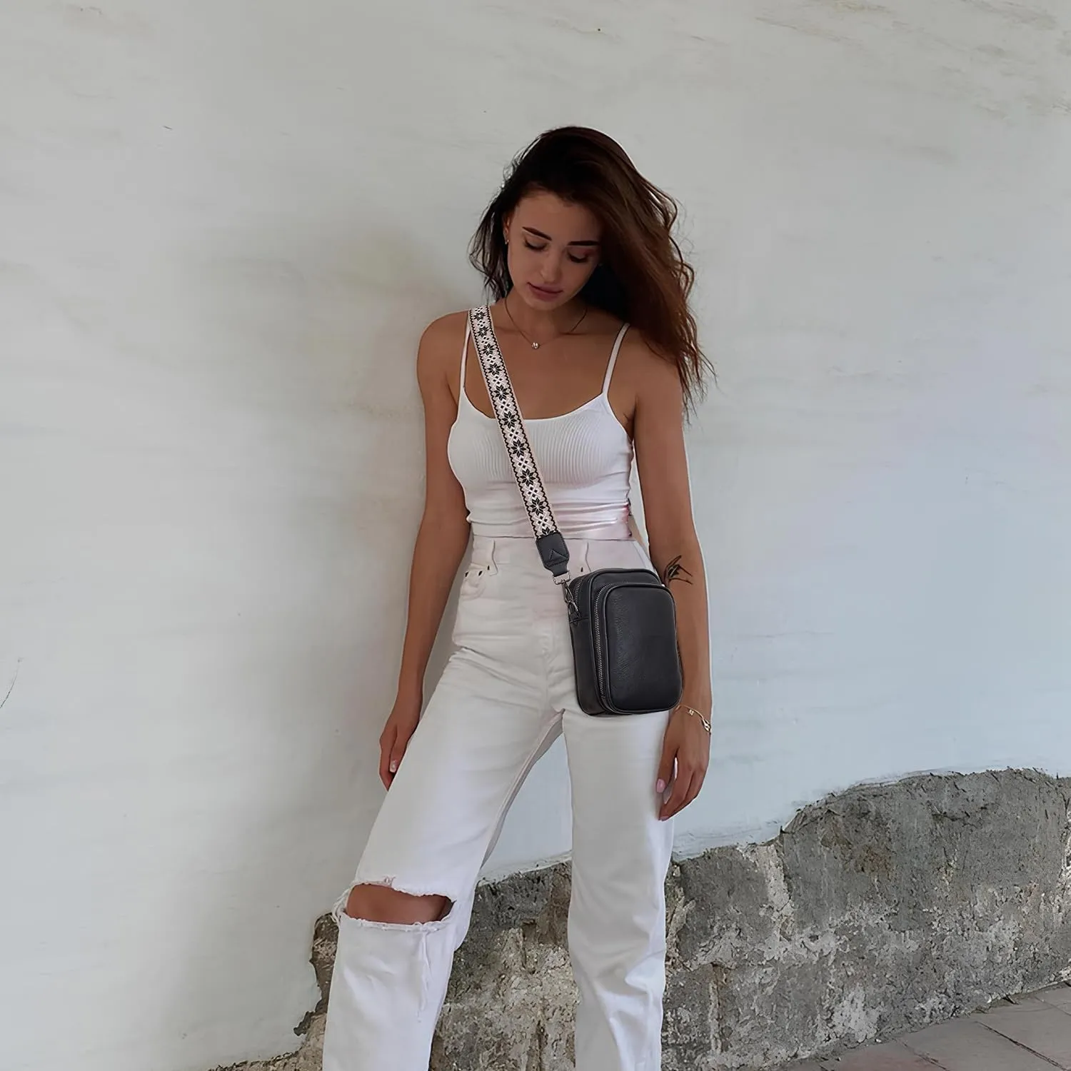 Small Crossbody Bags for Women Trendy,Vegan Leather Cell Phone Purse Crossbody Handbag Purse with Built in Wallet