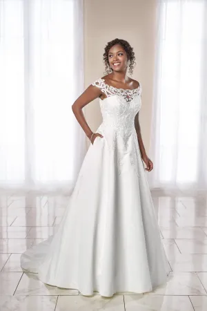 Stella York Style 6923