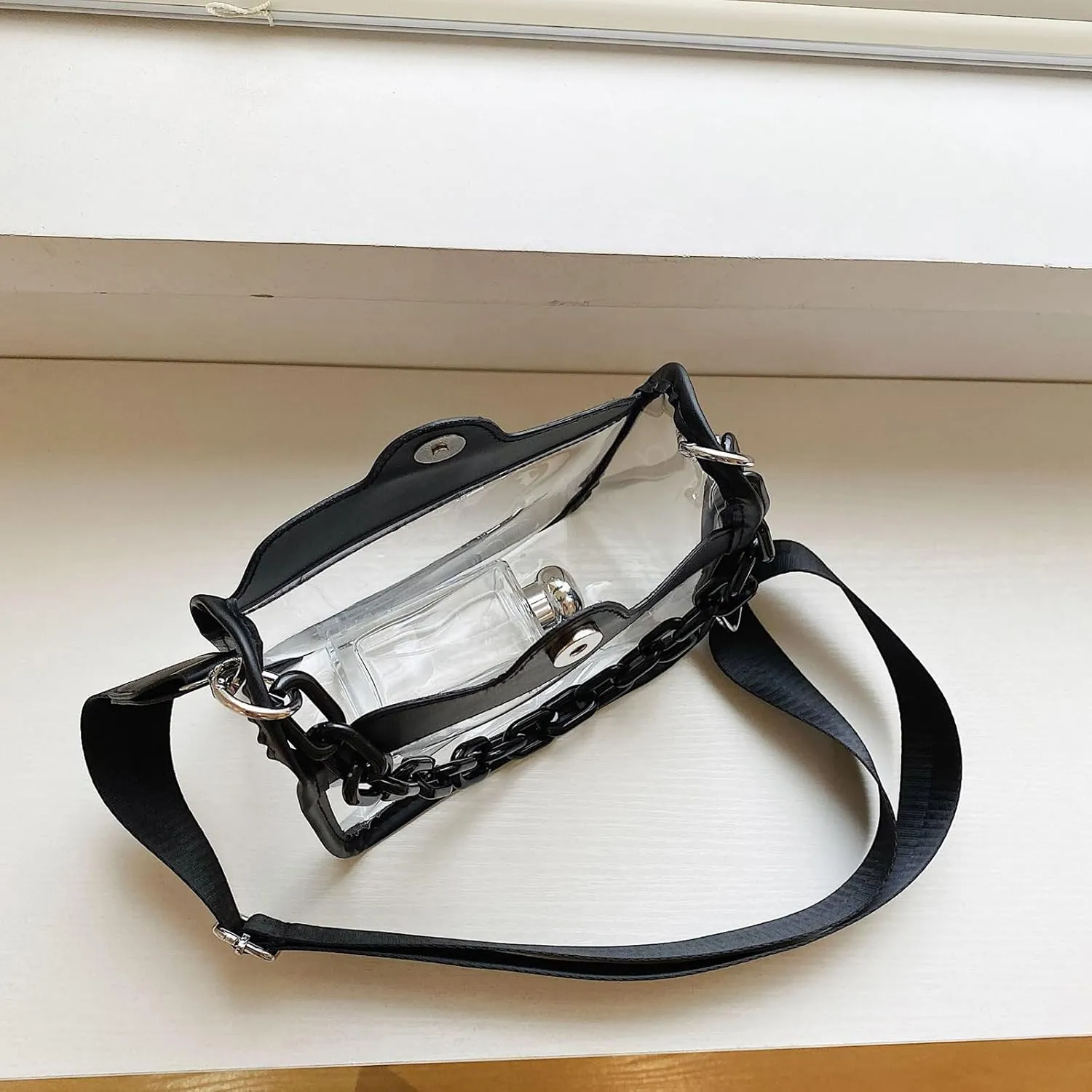 Summer Women Clear Transparent Crossbody Bag Female PVC Handbags and Purses Acrylic Chain Square Shoulder Bag, Black