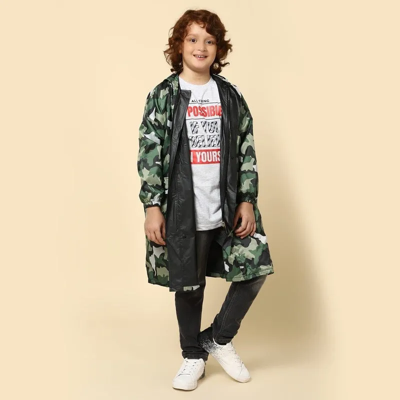 THE CLOWNFISH Archie Series Kids Waterproof PVC Longcoat with Adjustable Hood & Extra Space for Backpack/Schoolbag Holding. Plastic Pouch. Kid Age-6-7 years (Size-30-White)