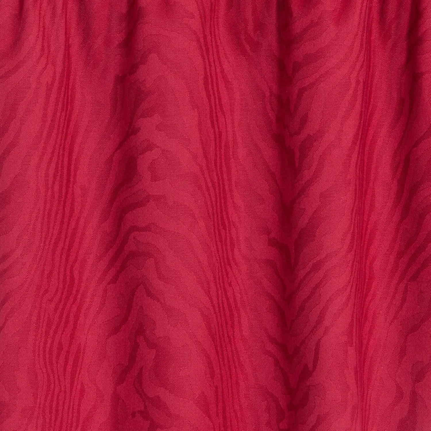 Thomasville At Home Overture Jacquard Solid Red Bedspread, Twin 110" Long x 81" Wide, Single Cotton Bedspread (1), Bedroom