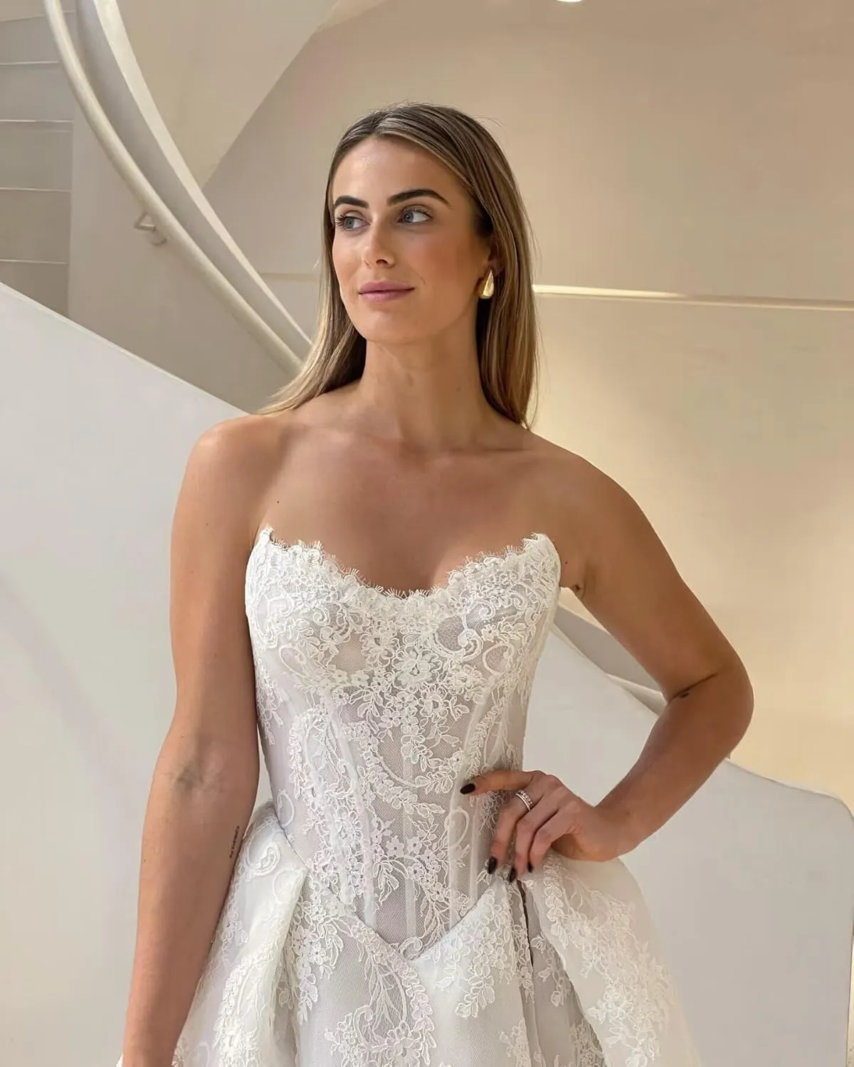 Tsbridal Lace Appliques Wedding Dresses for Bride Strapless Bridal Dress A Line Wedding Gowns with Slit