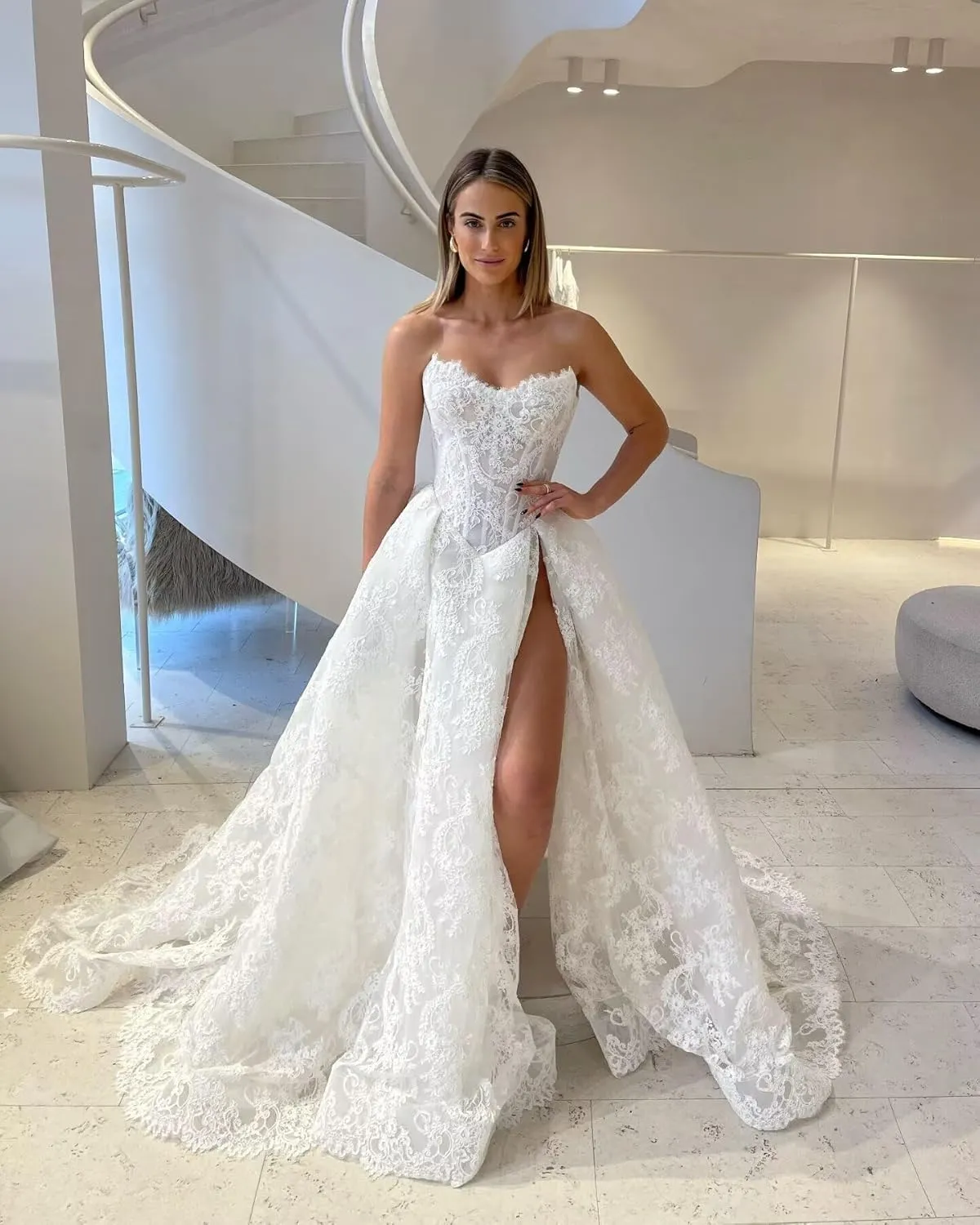 Tsbridal Lace Appliques Wedding Dresses for Bride Strapless Bridal Dress A Line Wedding Gowns with Slit