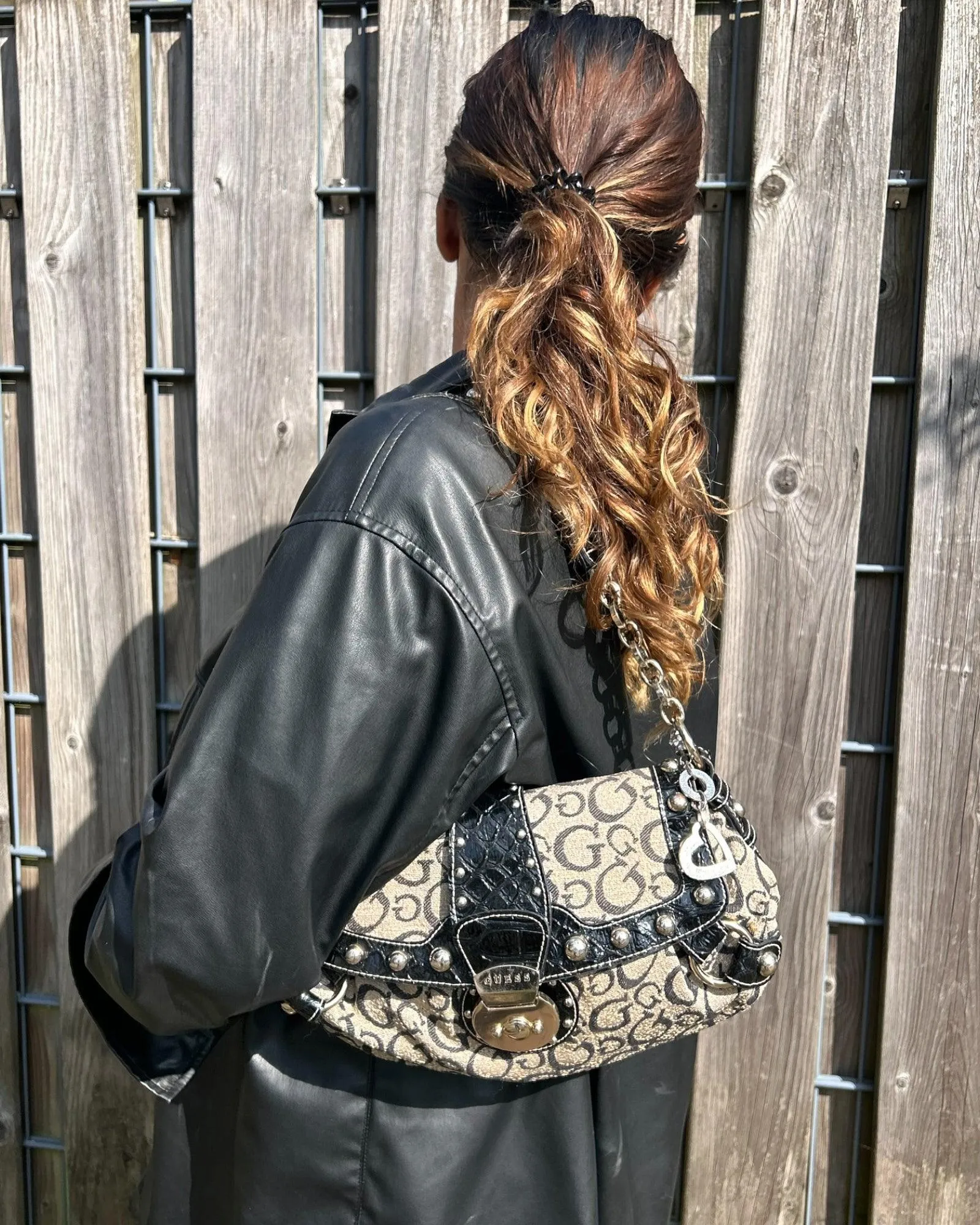 Vintage Guess Bag Beige Monogram - Y2K Classic Elegance | Lyons Way