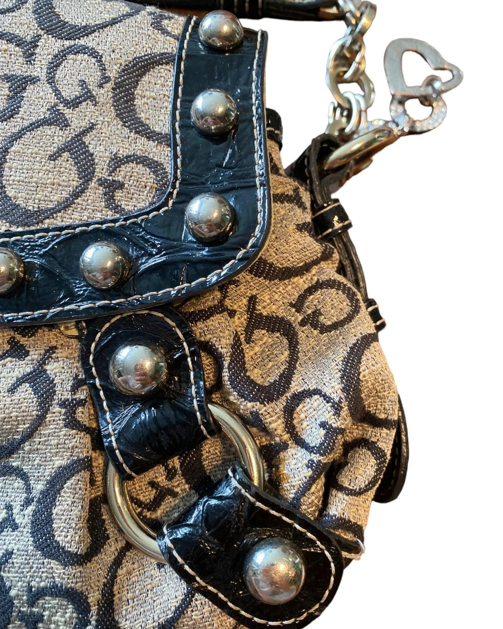 Vintage Guess Bag Beige Monogram - Y2K Classic Elegance | Lyons Way