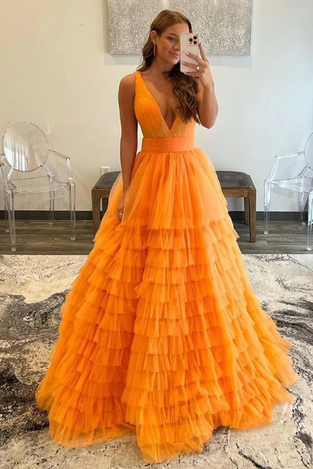 Women's Tiered Tulle Prom Dresses Long Ruffles Ball Gown V Neck A-Line Layered Formal Evening Party Gowns