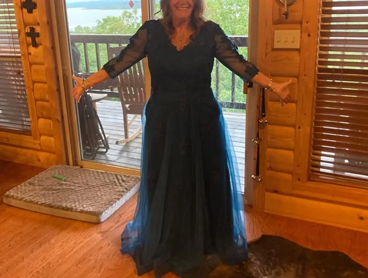 Women's V Neck Mother of Bride Dress 3/4 Sleeve Tulle Long Formal Evening Gowns with Pockets